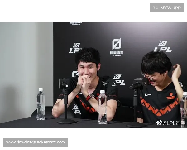 【电子竞技赛事·赛中·花絮》赛场之外：粉丝cosplay表演赛吸引眼球，成为赛事活动亮丽风景线